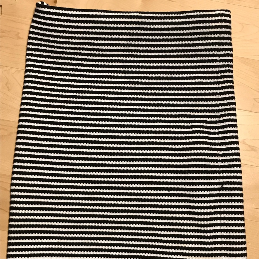 Theory blue and white striped pencil skirt
